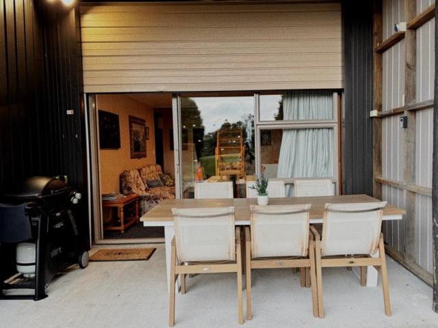 Country Retreat Apartment Cooks Beach Exterior photo